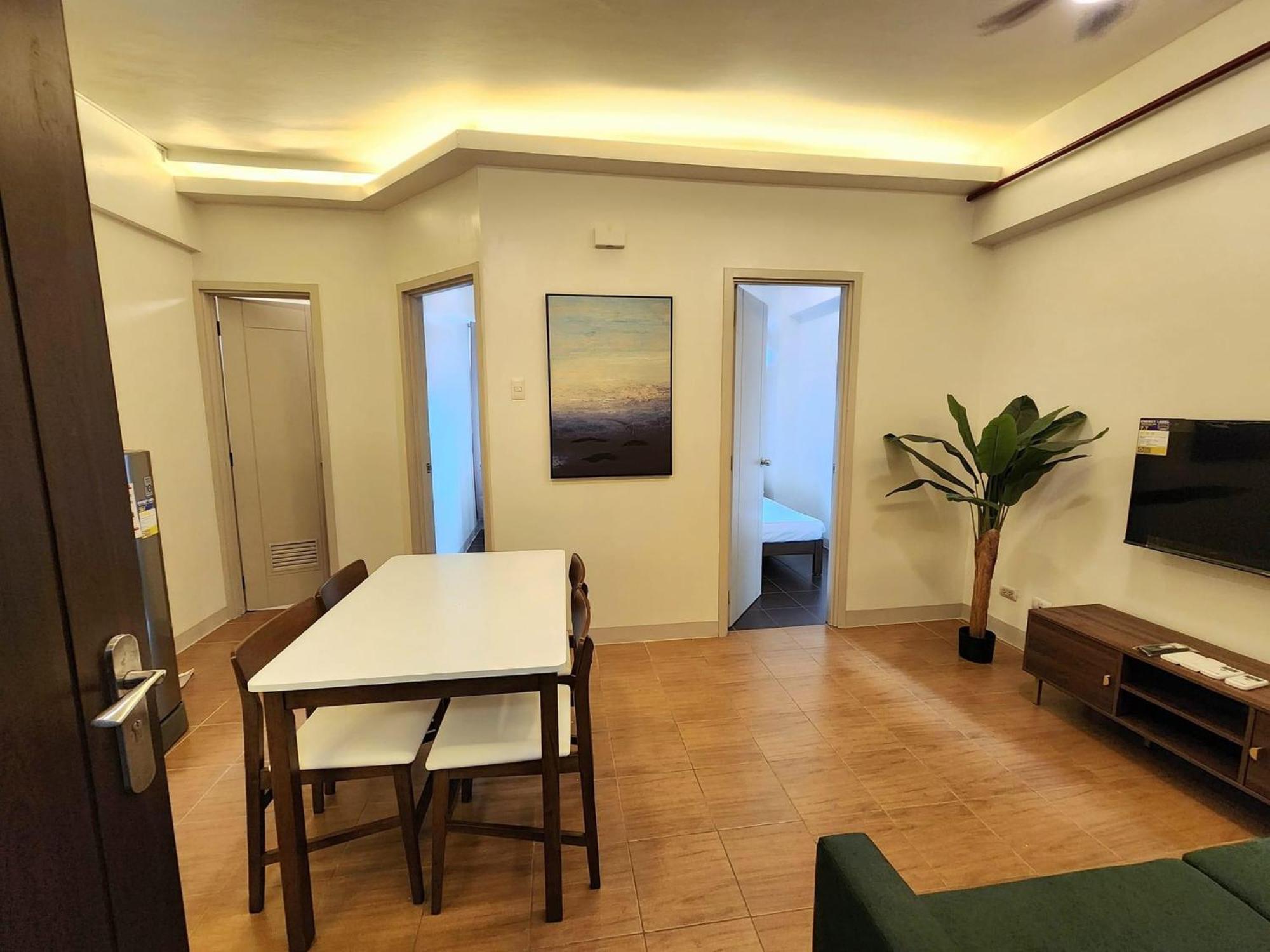 Pioneer Woodlands Bed & Breakfast Mandaluyong Екстериор снимка